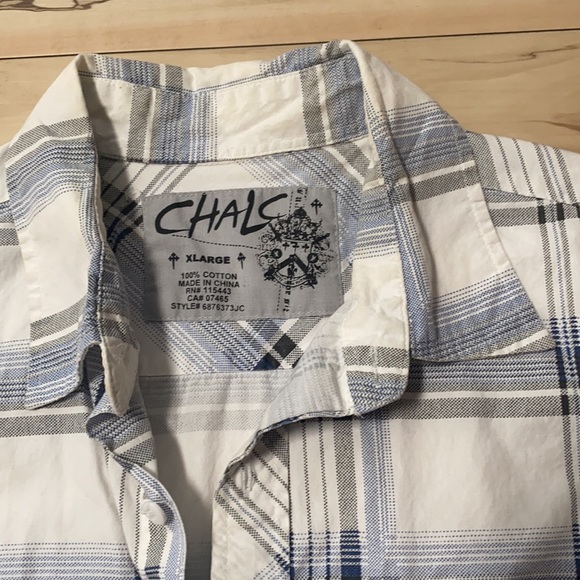 Chalc L White Plaid Button Front. Short Sleeves. - Picture 5 of 8